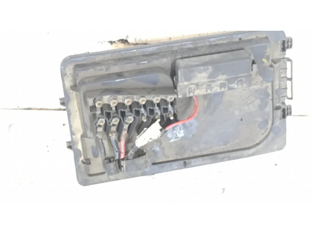 Pojistková skříňka 6Q0937550 Skoda Fabia Mk1 (6Y) 2002