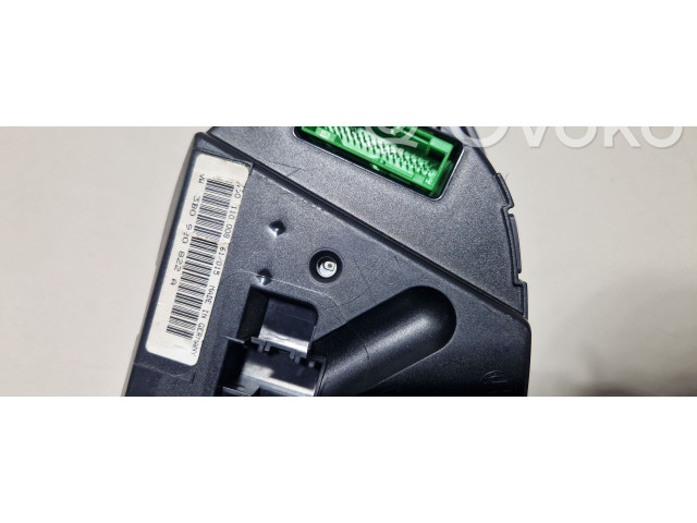 Панель приборов 3B0920847E   Volkswagen PASSAT B5.5       
