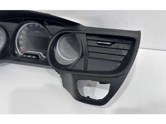 Панель приборов    Citroen C5       