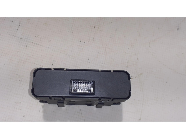 Блок управления 284Y66LA2A Dacia Spring