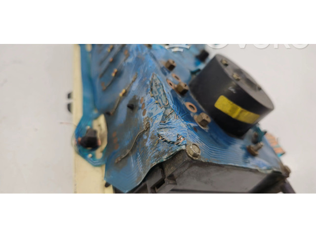 Přístrojová deska Volkswagen PASSAT B2 1987