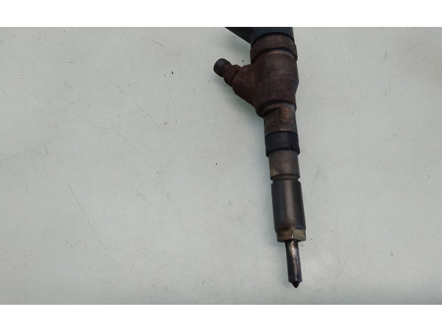 Форсунка 0445110076    Peugeot 406  - 