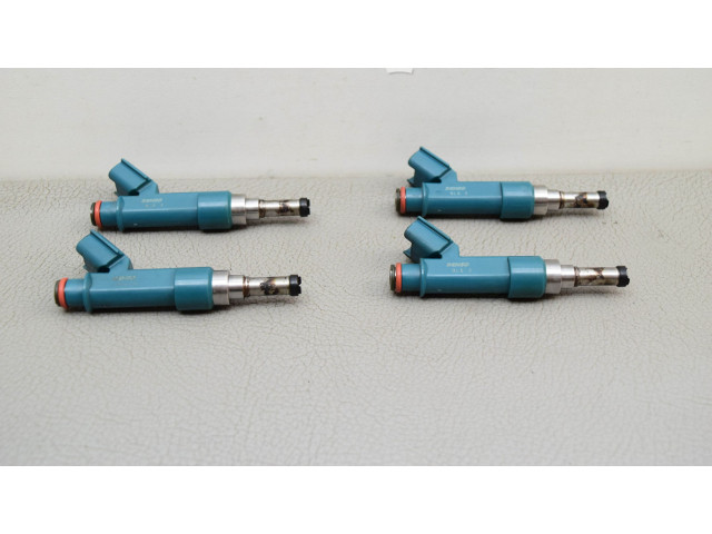 Vstřikovač 2325037021 Toyota Prius (XW30) 2ZR-FXE