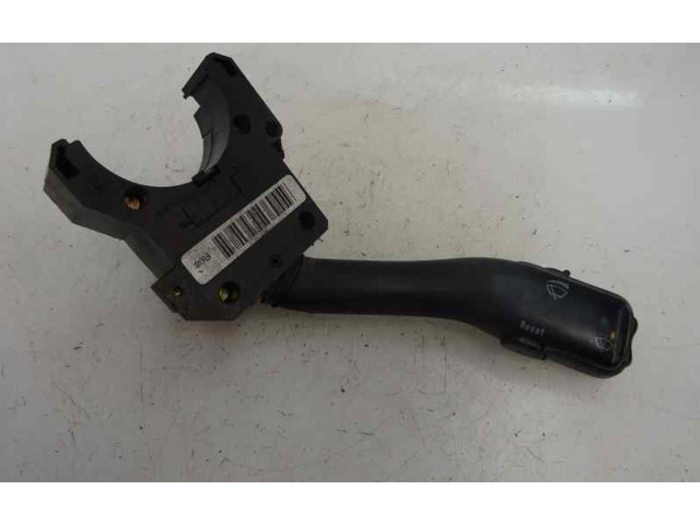 Ручка стеклоочистителей    Volkswagen Passat Alltrack