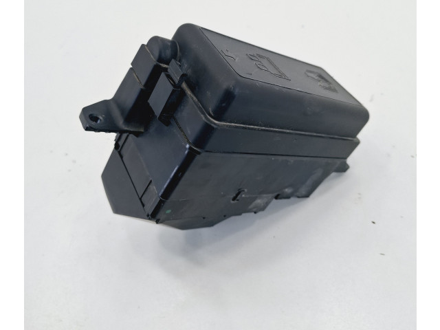   Pojistková skříňka 9240943   Mini Cooper Countryman R60 2013