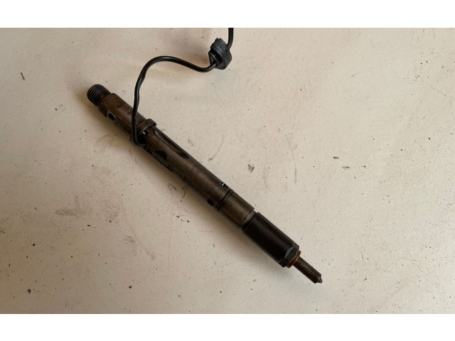 Форсунка 059130202F    Audi A6 S6 C5 4B   