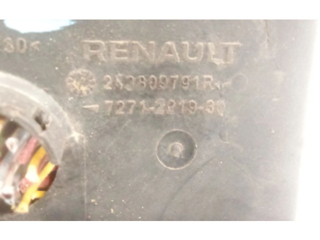 Pojistková skříňka Řídící jednotka BSM 243809791r Renault Austral