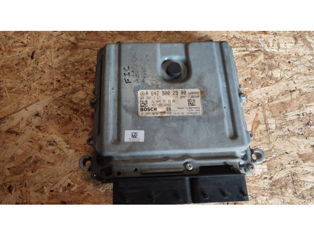 Блок управления двигателем ECU