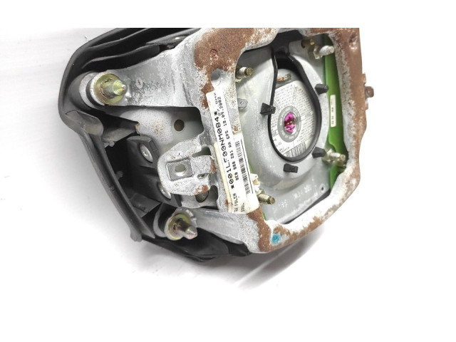 Подушка безопасности водителя 8E088201AA   Audi A2