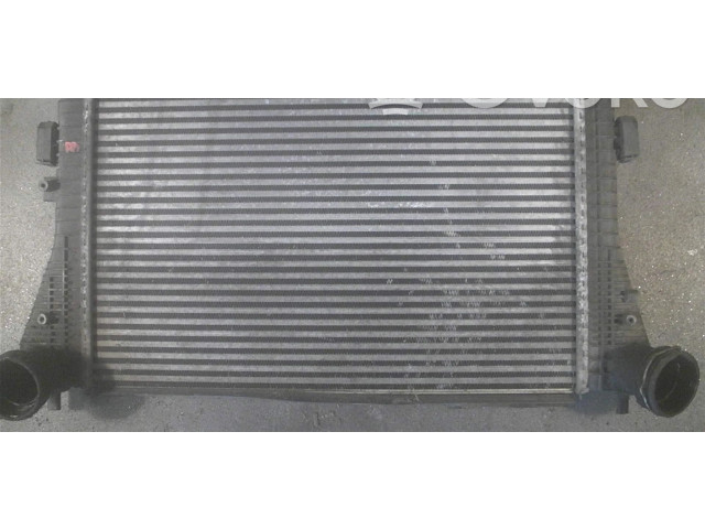 Интеркулер 1K0145803A Volkswagen Touran I