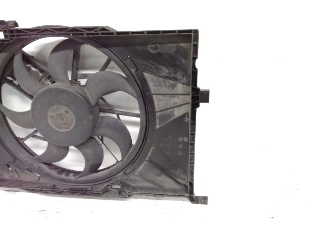 Zámek zadních dveří A1695002093, 0130303944 Mercedes-Benz A W169 2005