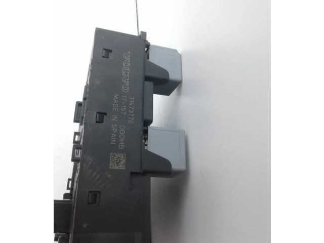 Блок предохранителей  31473770, 31473770   Volvo XC90    