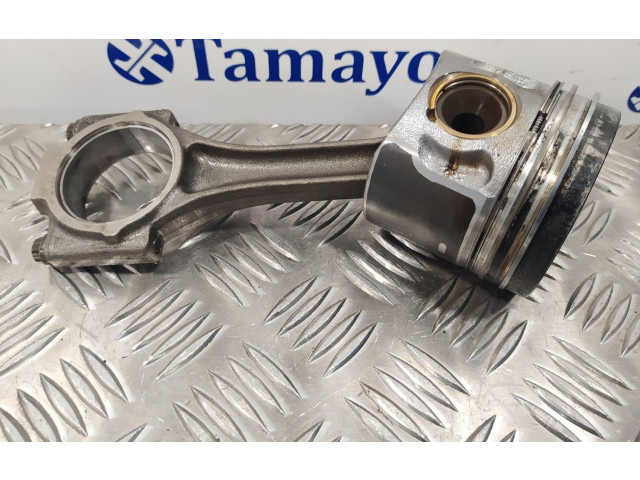 Píst BXE   Seat Toledo III (5P)    BXE 