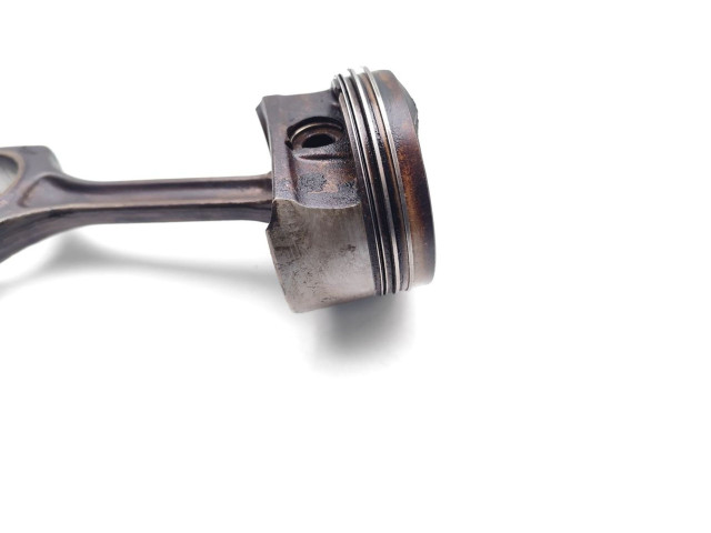 Поршень с шатуном 5FS(EP6C) 5FS, EP6C Peugeot 2008 I