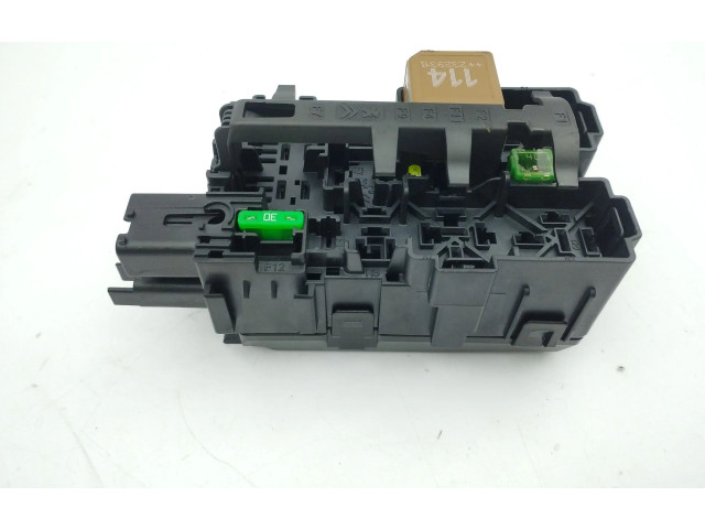 Pojistková skříňka 810296201 Peugeot 208 2023