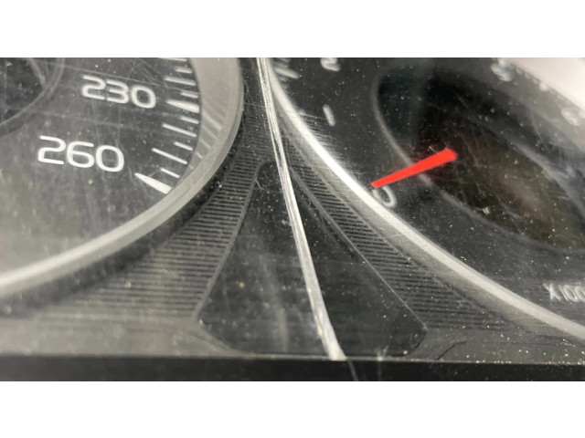 Панель приборов 31343322AA, 69799550U   Volvo V70       