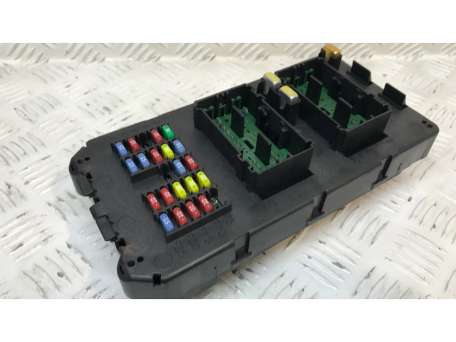 Блок предохранителей 56050066AC Jeep Grand Cherokee (WK)