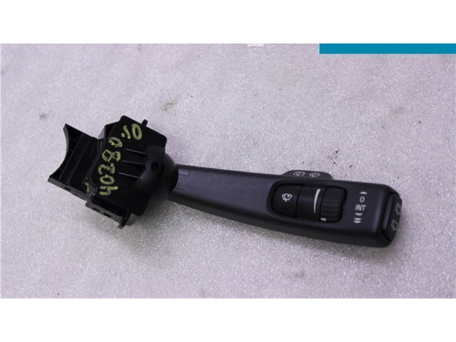 Ручка стеклоочистителей 8691993   Volvo V50