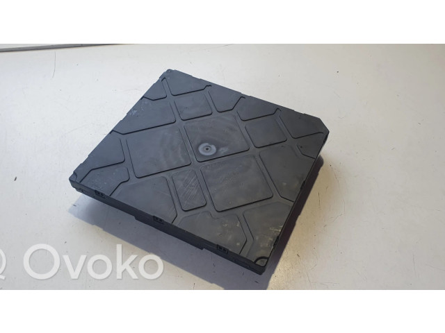 Блок комфорта    Audi TT TTS RS Mk3 8S   