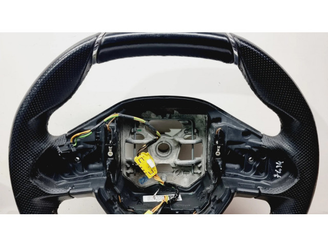 Руль Peugeot 5008 II  2016- года 98105489ZD      