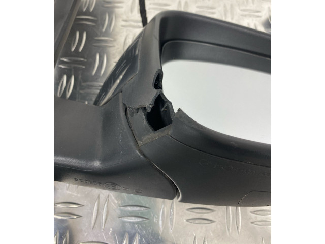 Зеркало электрическое Volkswagen Touran II 2010 - 2016 года