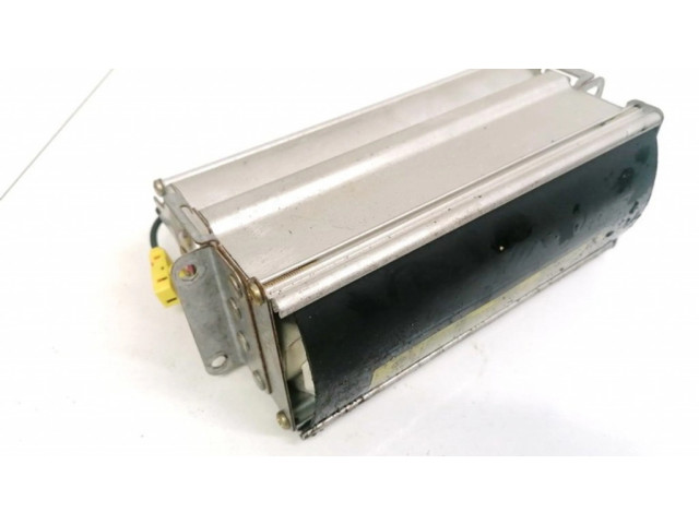 Надувная подушка для пассажира