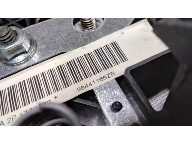 Подушка безопасности водителя 96441166ZR Chevrolet Nubira