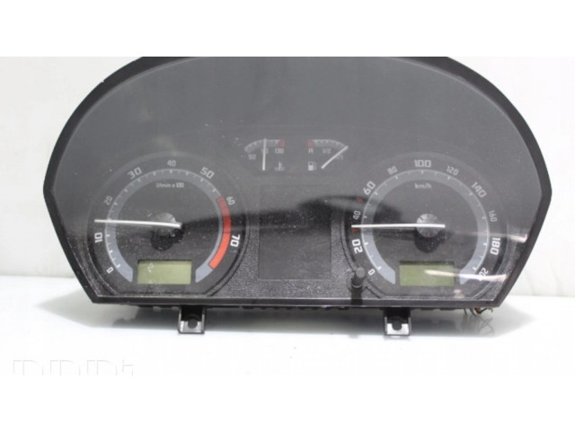 Панель приборов 6Y0920881M   Skoda Fabia Mk1 (6Y)       