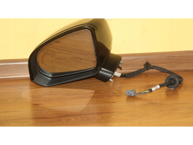 Зеркало электрическое Volvo XC40 - года