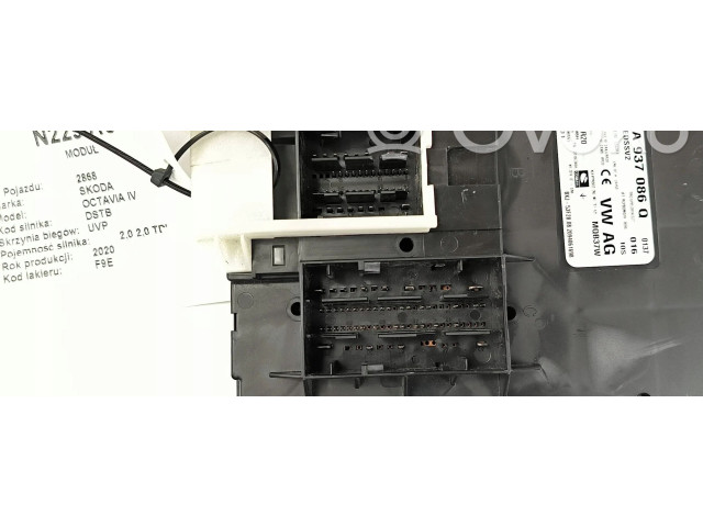 Блок комфорта 5WA937086Q   Skoda Octavia Mk4   