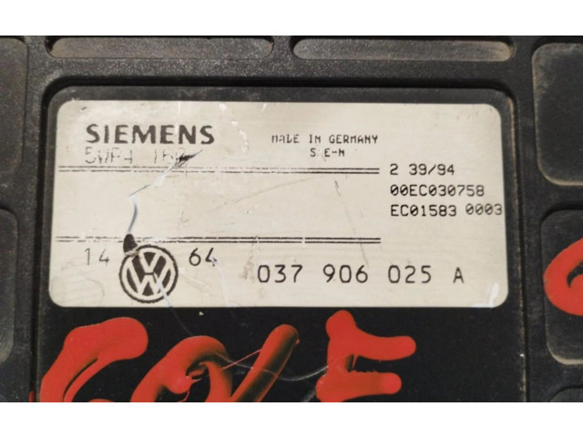 Блок управления двигателя 037906025A Volkswagen Golf III