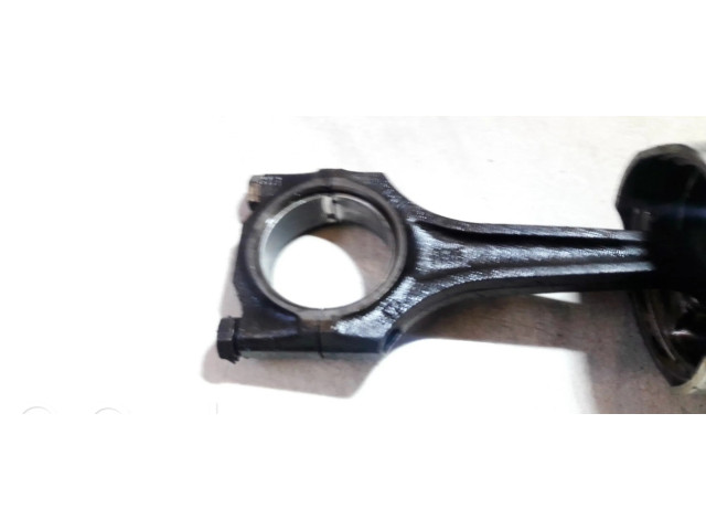 Píst Opel Corsa B pro benzínový motor 1.4