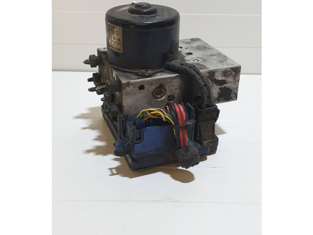 Блок АБС 8619538, TKU6E03A70   Volvo  S80  1999 - 2003 года