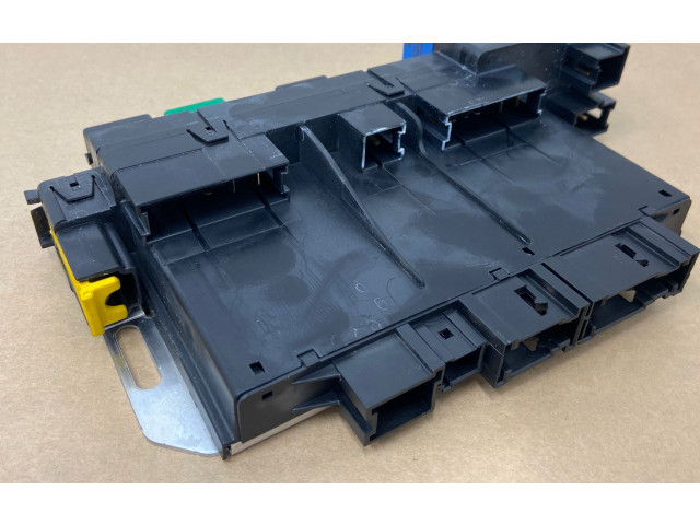 Блок предохранителей  A2305451532, 05045128   Mercedes-Benz SL R230    