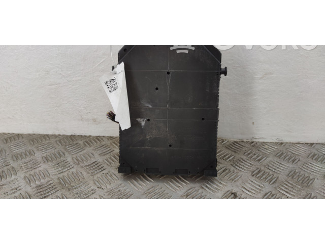 Блок предохранителей 9832881080 Peugeot 2008 II