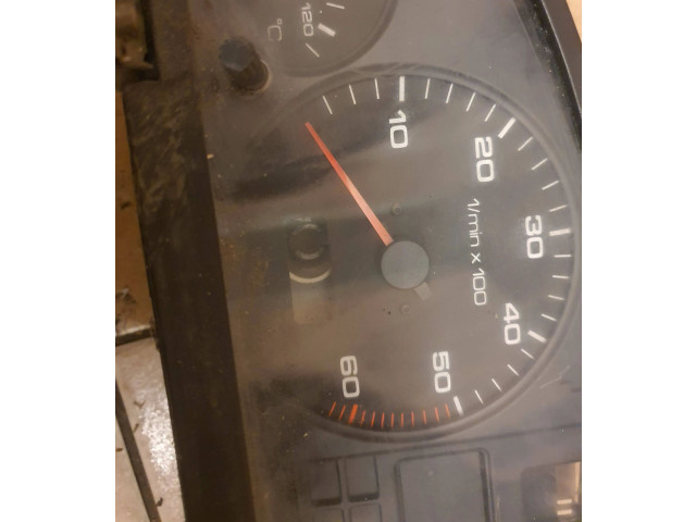 Přístrojová deska Audi 100 S4 C4 1994 88311183