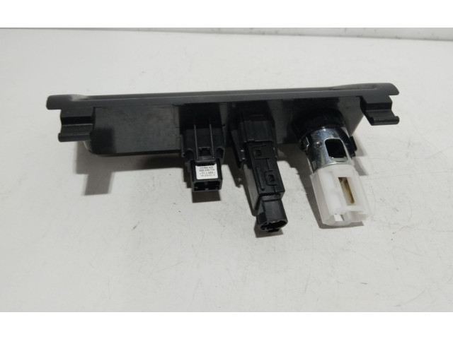 Блок управления 6V0857367A   Skoda Fabia Mk3 (NJ)