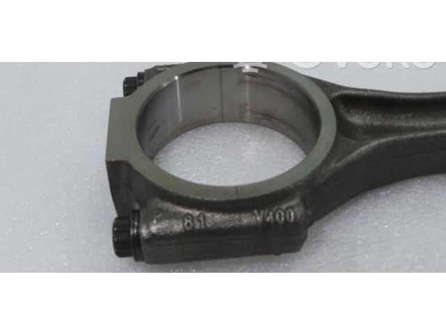 Píst 038J Audi RS4 B8