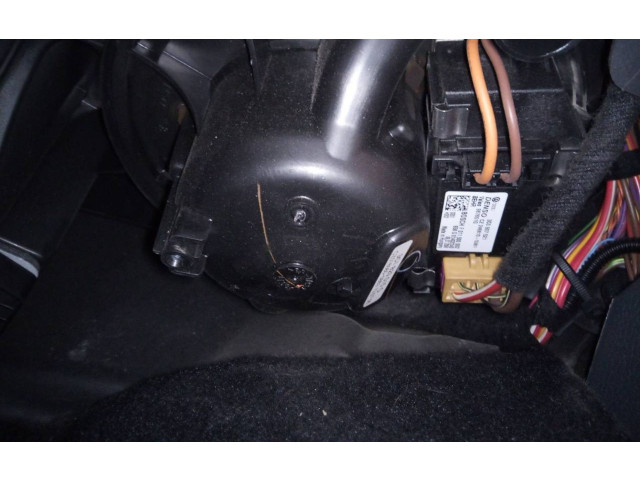 Вентилятор печки 3C1820015G Volkswagen Golf SportWagen