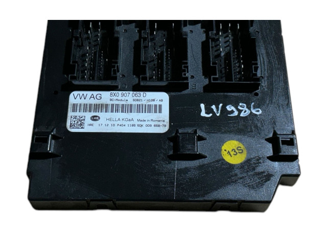 Блок комфорта 8X0907063D, 5DK00965878   Audi A1   