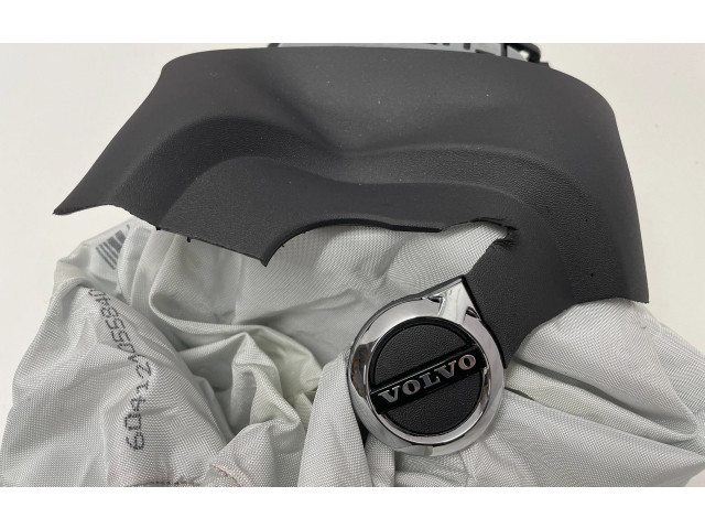 Подушка безопасности водителя P39834785   Volvo XC90