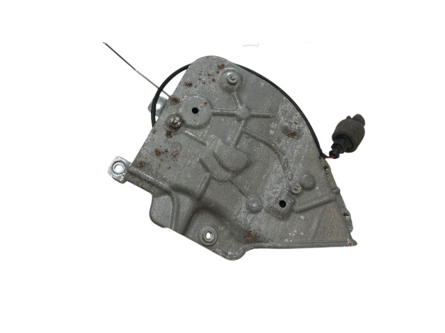 Zámek zadních dveří 2K0827201AB, H000156 Volkswagen Caddy 2011