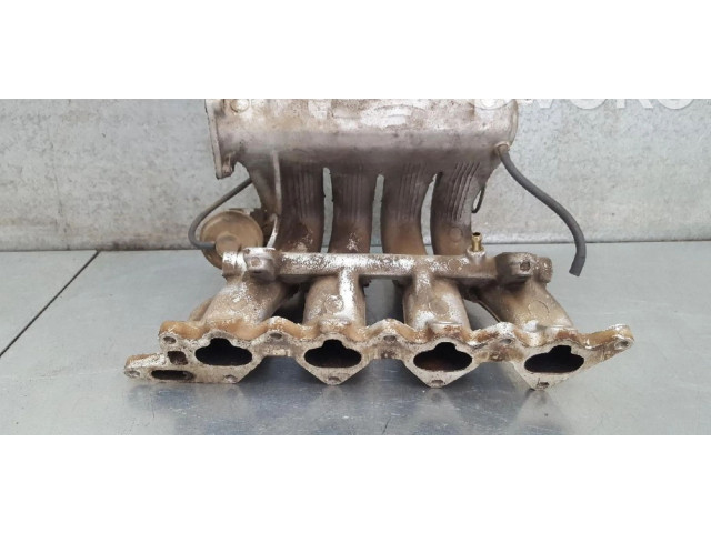 Всасывающий коллектор MD176945 Mitsubishi Space Wagon 1992 - 1998 года