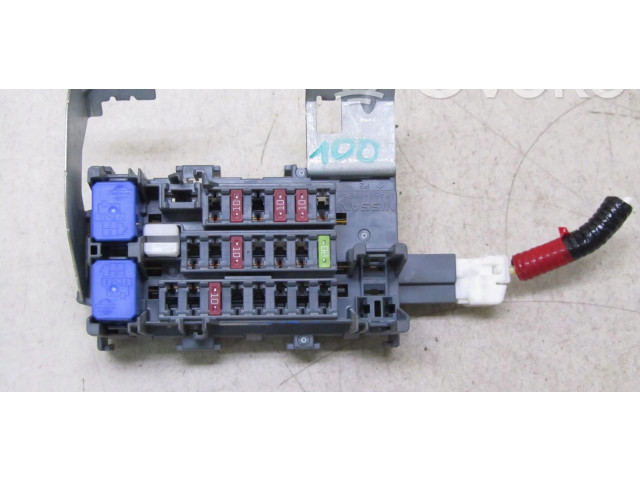 Pojistková skříňka Nssan Juke I F15 2015