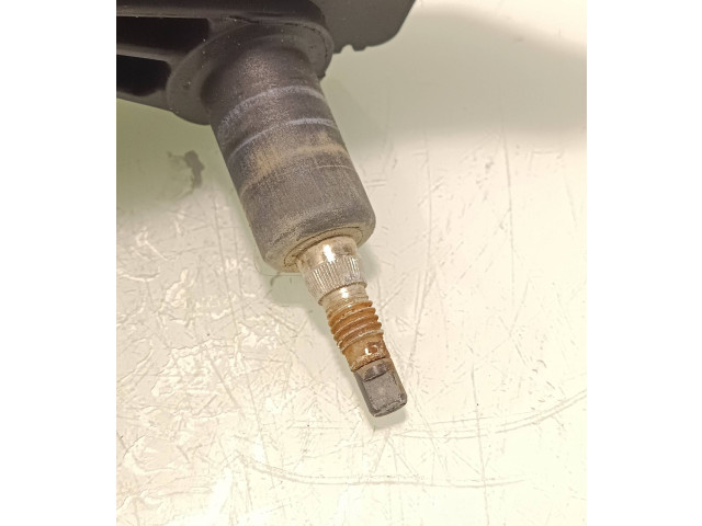 Двигатель стеклоочистителя заднего стекла 3B9955711C, 4044301   Volkswagen PASSAT B5