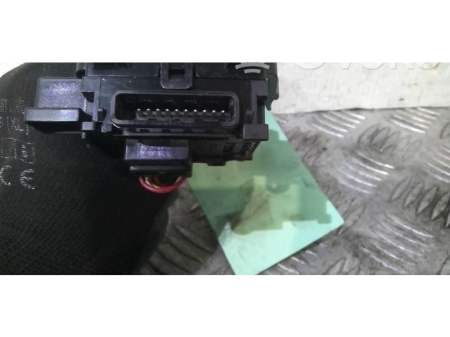 Ручка стеклоочистителей MR570116 Mitsubishi Montero