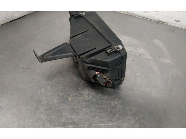 Блок предохранителей 9168986   Volvo S80    