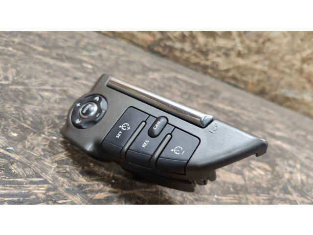 Кнопки рулевого колеса