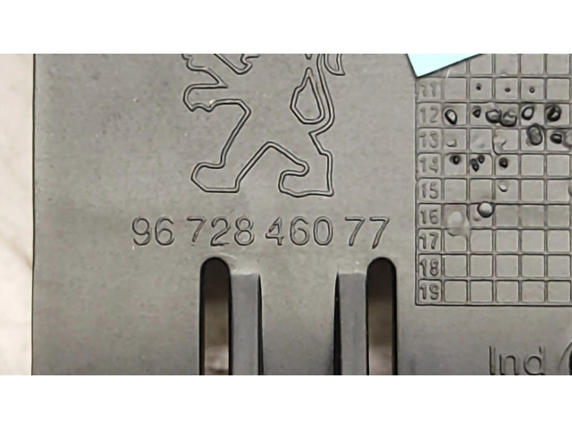 Дисплей    9672846077   Peugeot 2008 I