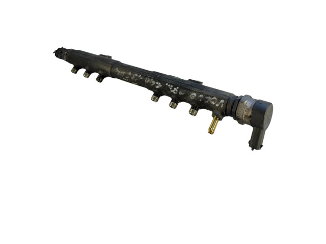 Топливная рампа 0445215023, 003358L2 Volvo V70